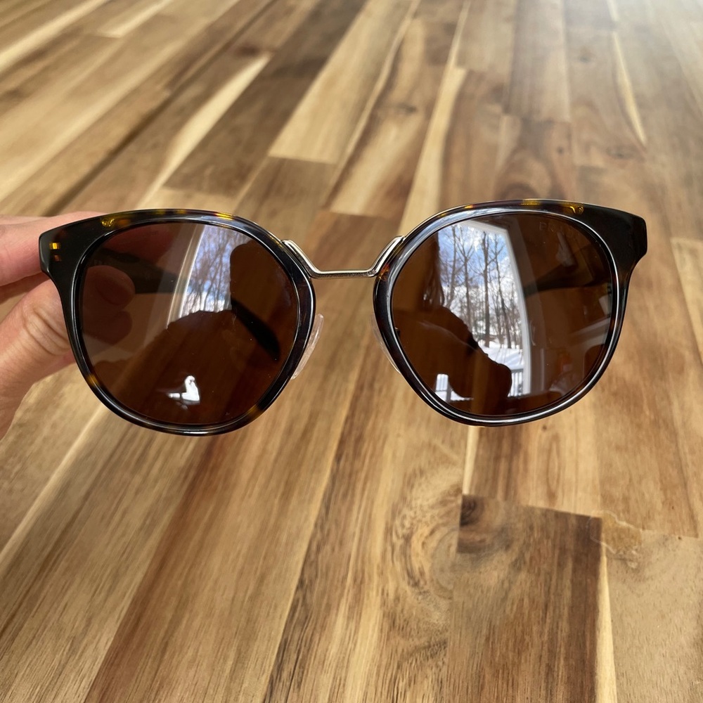 Authentic Prada sunglasses - Picture 2 of 10